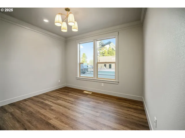 $639,900 | 7541 Lennox Lane Northeast, Keizer, OR 97303