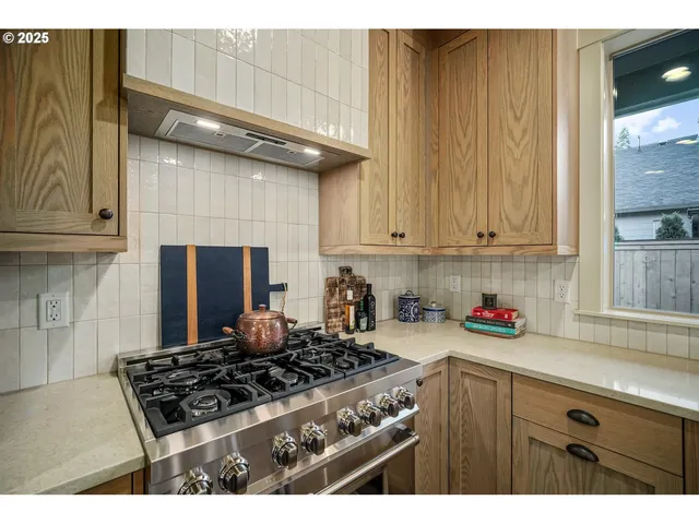 $639,900 | 7541 Lennox Lane Northeast, Keizer, OR 97303