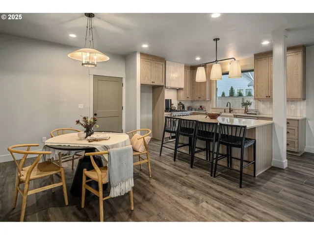 $639,900 | 7541 Lennox Lane Northeast, Keizer, OR 97303