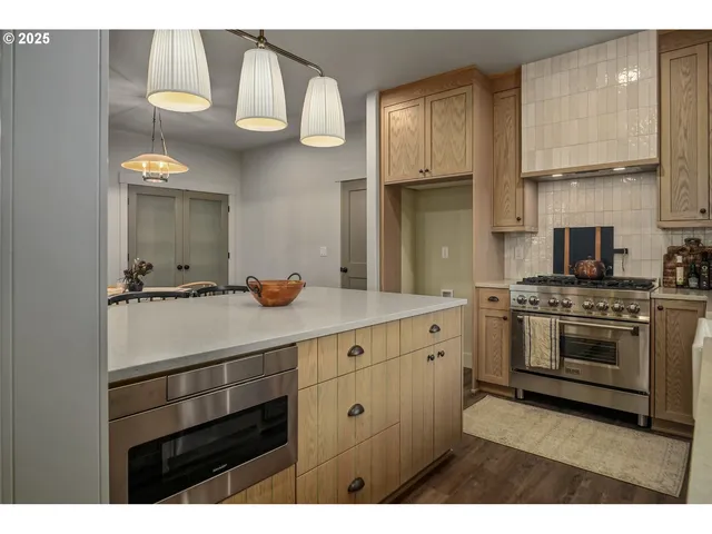 $639,900 | 7541 Lennox Lane Northeast, Keizer, OR 97303