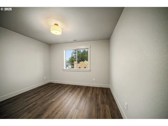 $639,900 | 7541 Lennox Lane Northeast, Keizer, OR 97303