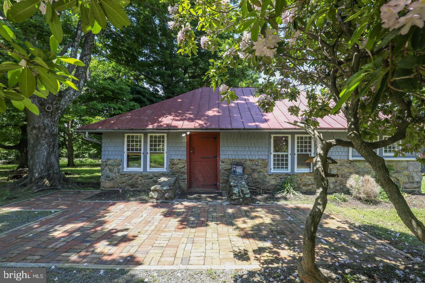 18777 Blue Ridge Mountain Road Bluemont, VA 20135 - Photo 51 of 65 Gallery Image 51