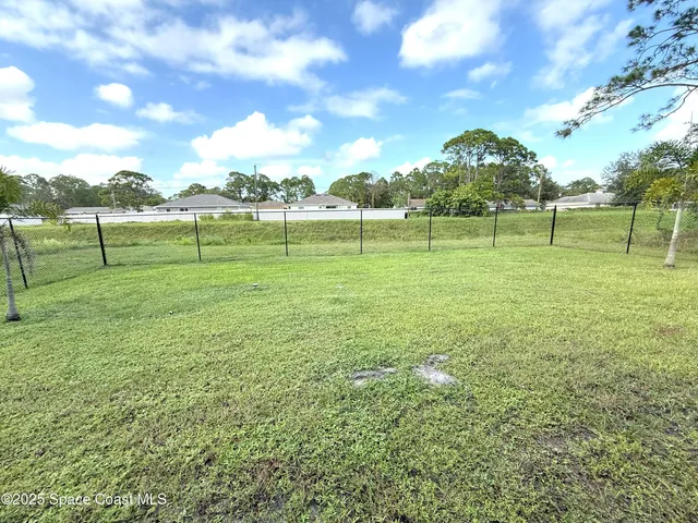 $2,000 | 239 Brickell Street Southeast, Palm Bay, FL 32909