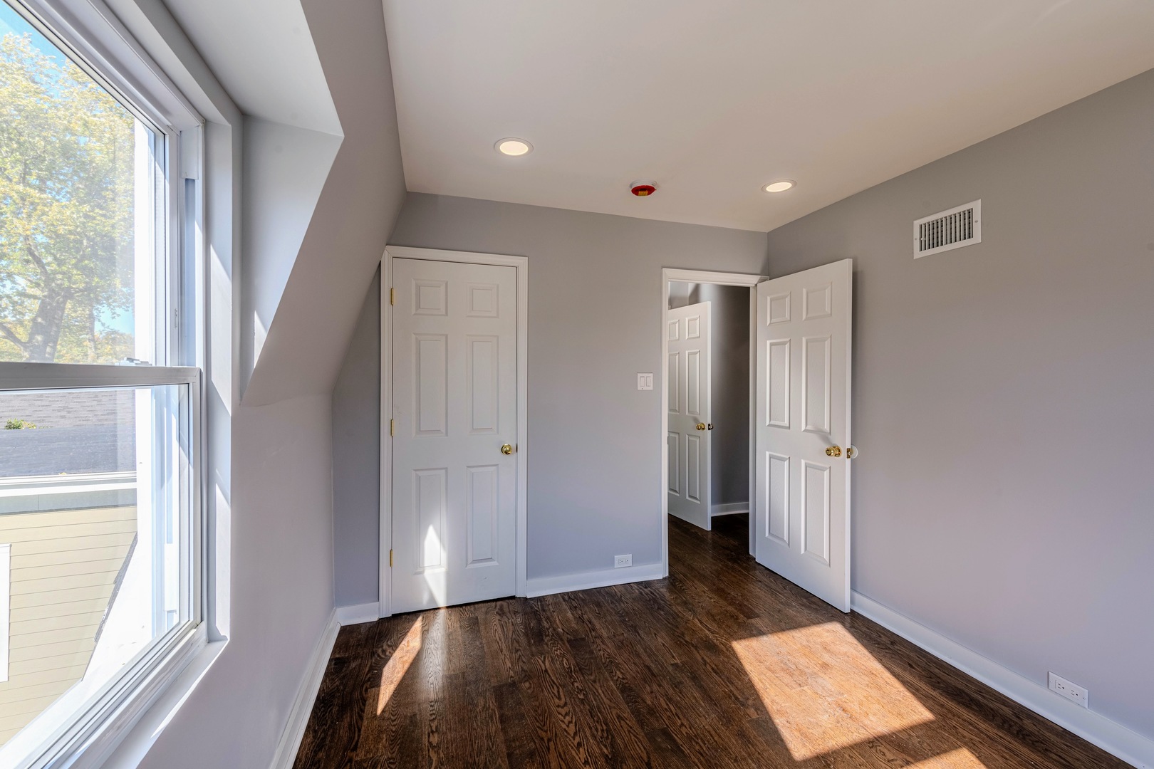 900 Illinois Road Wilmette, IL 60091 - Photo 33 of 39
