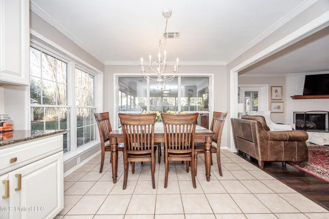 $359,900 | 910 Warren Street, Pascagoula, MS 39567