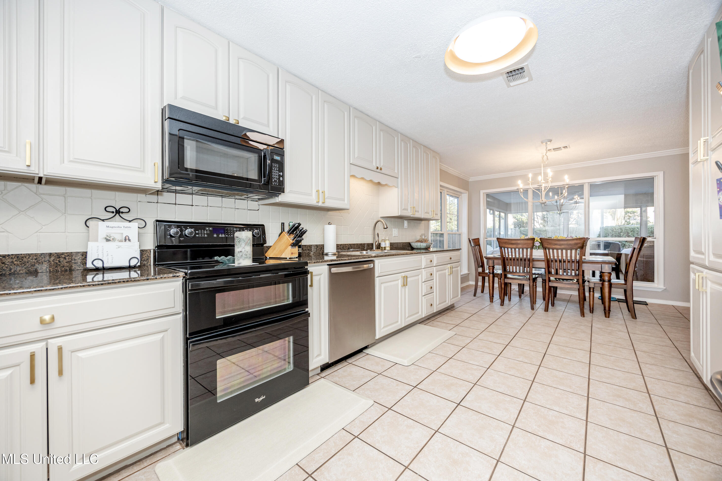 910 Warren Street Pascagoula, MS 39567 - Photo 19 of 52 IMG_4067