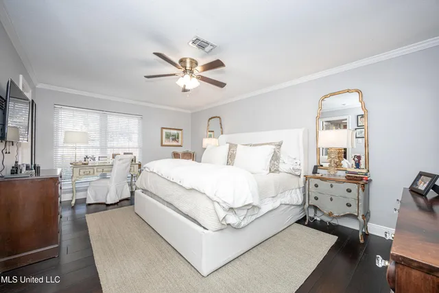 $359,900 | 910 Warren Street, Pascagoula, MS 39567