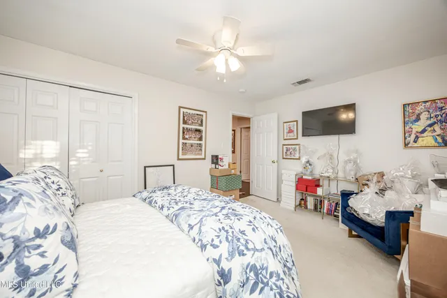 $359,900 | 910 Warren Street, Pascagoula, MS 39567