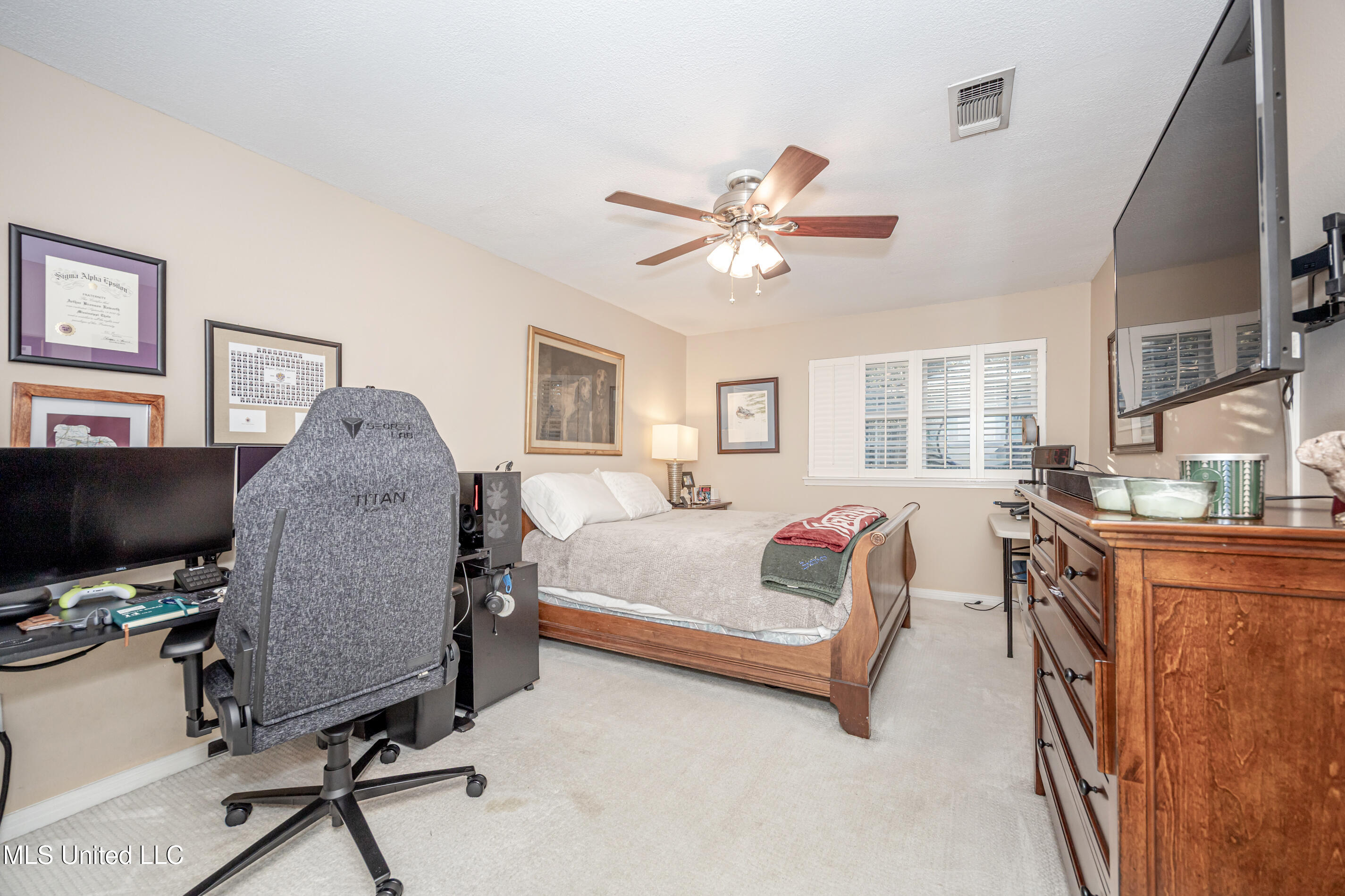 910 Warren Street Pascagoula, MS 39567 - Photo 40 of 52 IMG_4096