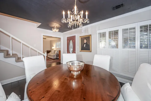 $359,900 | 910 Warren Street, Pascagoula, MS 39567