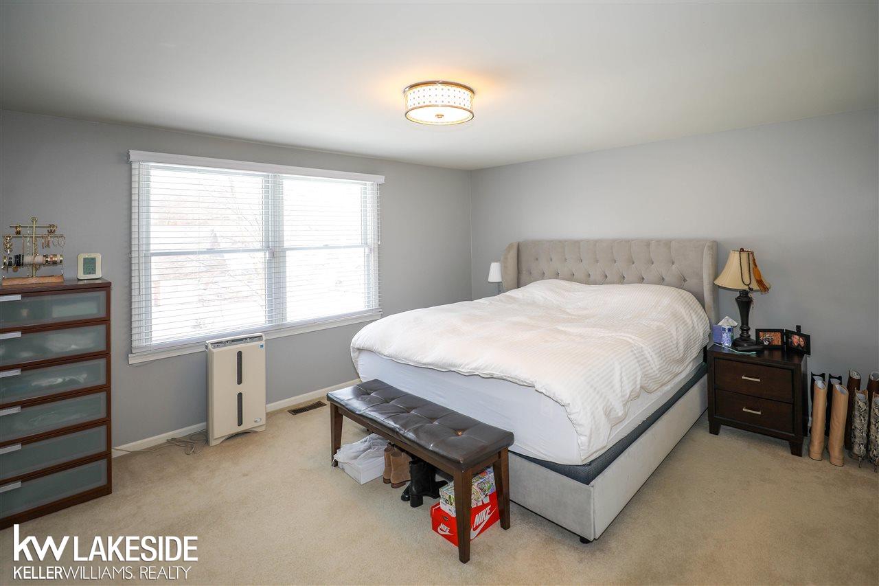 1494 Royal Crescent Street Rochester Hills, MI 48306 - Photo 20 of 37