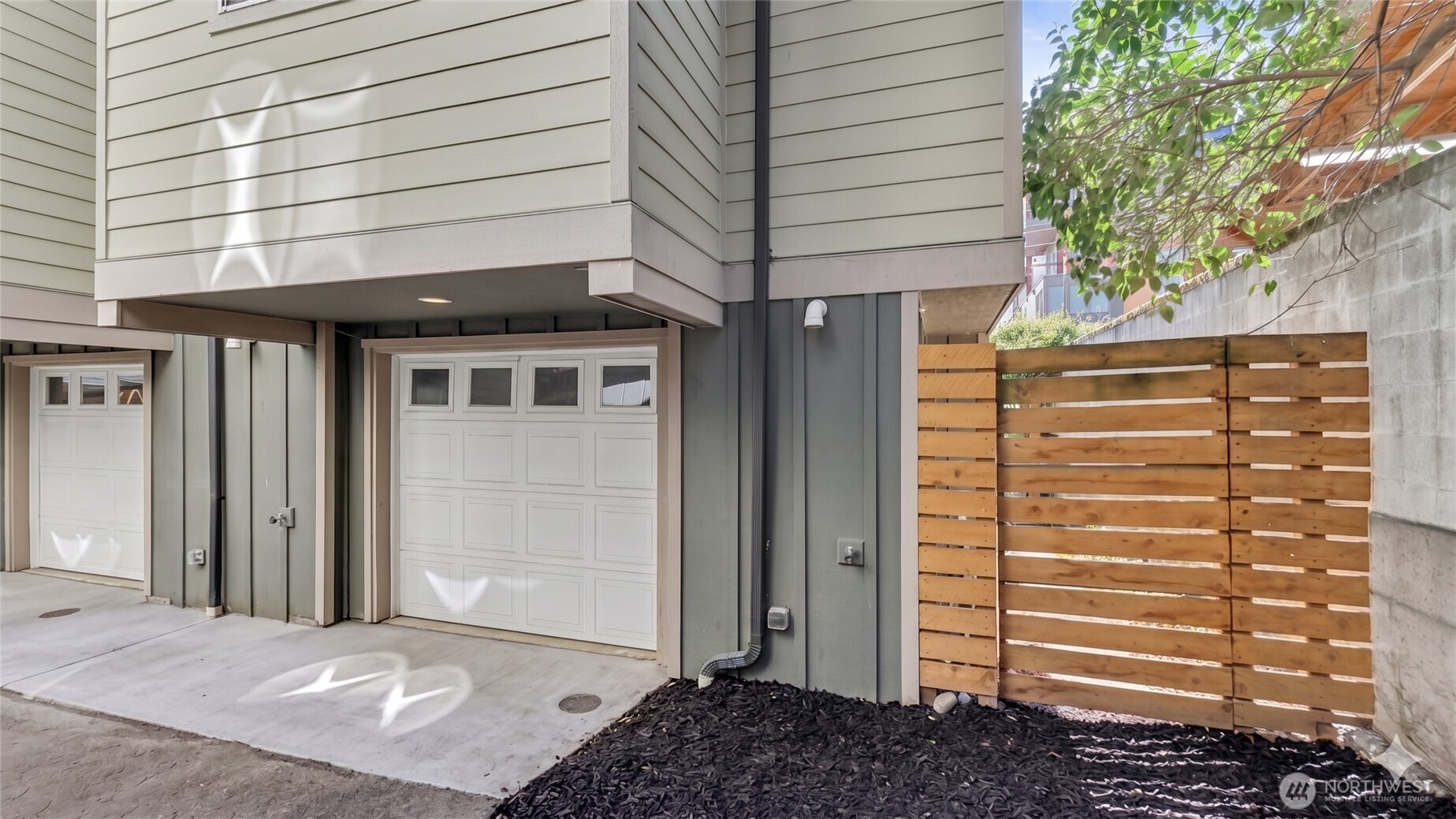 1120 North 92nd Street, Unit A Seattle, WA 98103 - Photo 22 of 22 a view of entryway and hall