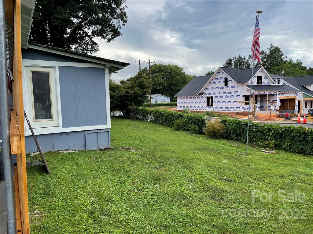 310 Osborne Road Brevard, NC 28712 - Photo 5 of 35 Gallery Image 5