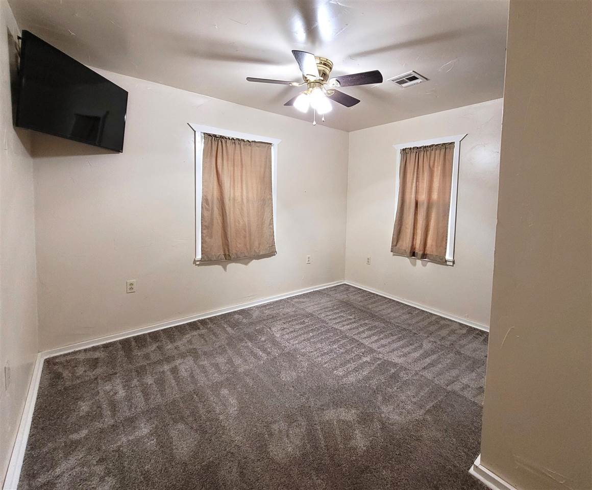 614 Maple Street Perry, OK 73077 - Photo 21 of 41 Gallery Image 21