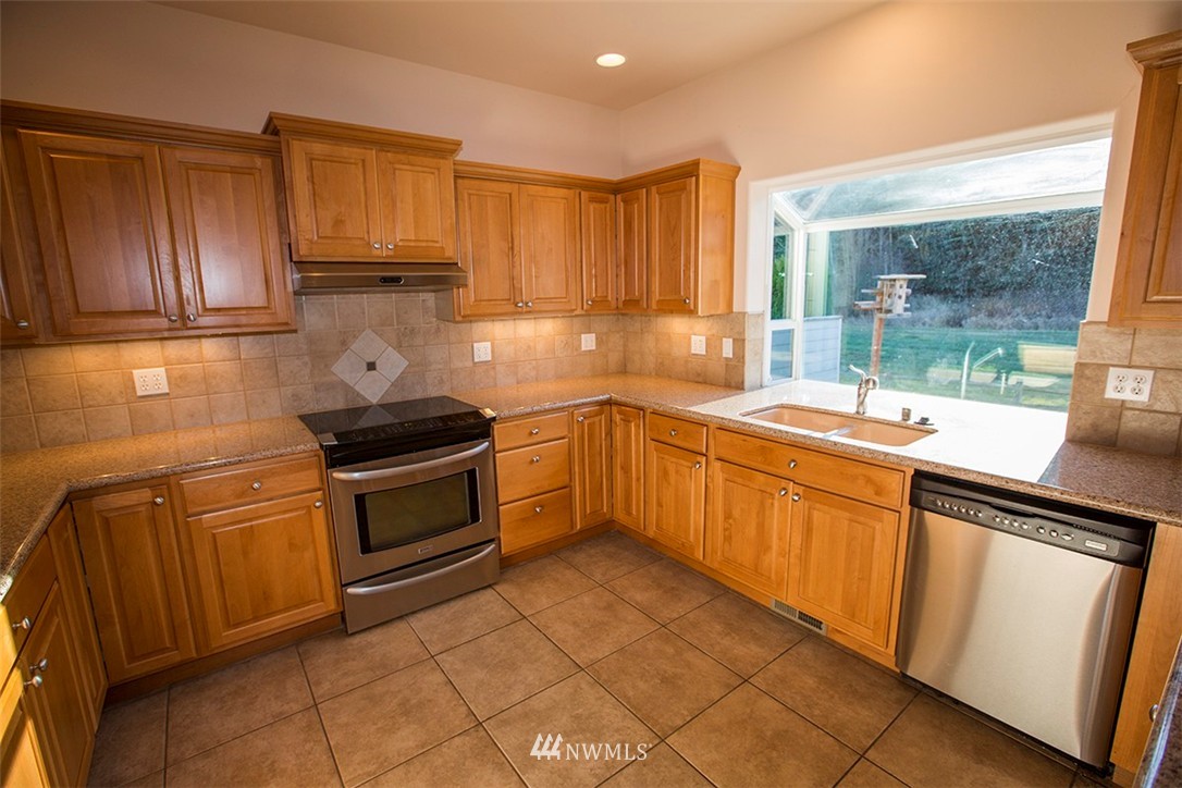 180 Cascadia Loop Sequim, WA 98382 - Photo 5 of 18