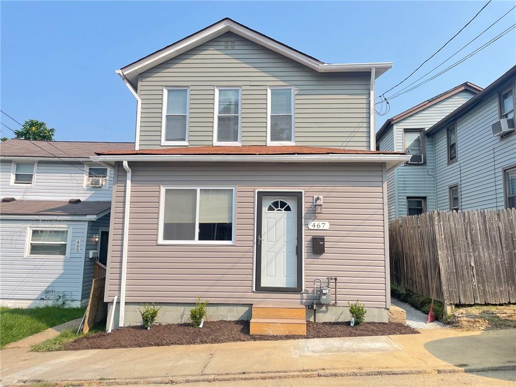 467 Union Street Verona, PA 15147 - Photo 1 of 17 a front view of a house with a yard