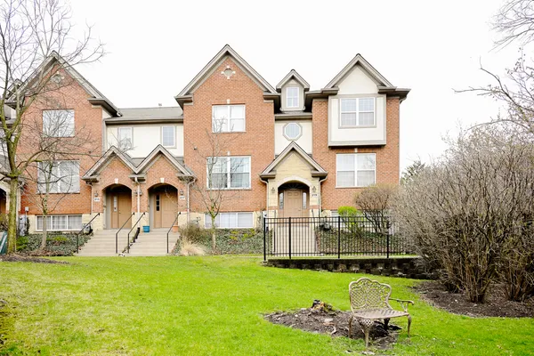 $475,000 | 219 River Front Drive, Mount Prospect, IL 60056