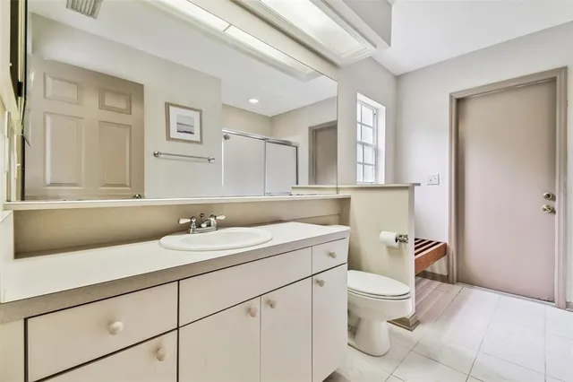 $837,500 | 16916 Filly Lane, Odessa, FL 33556