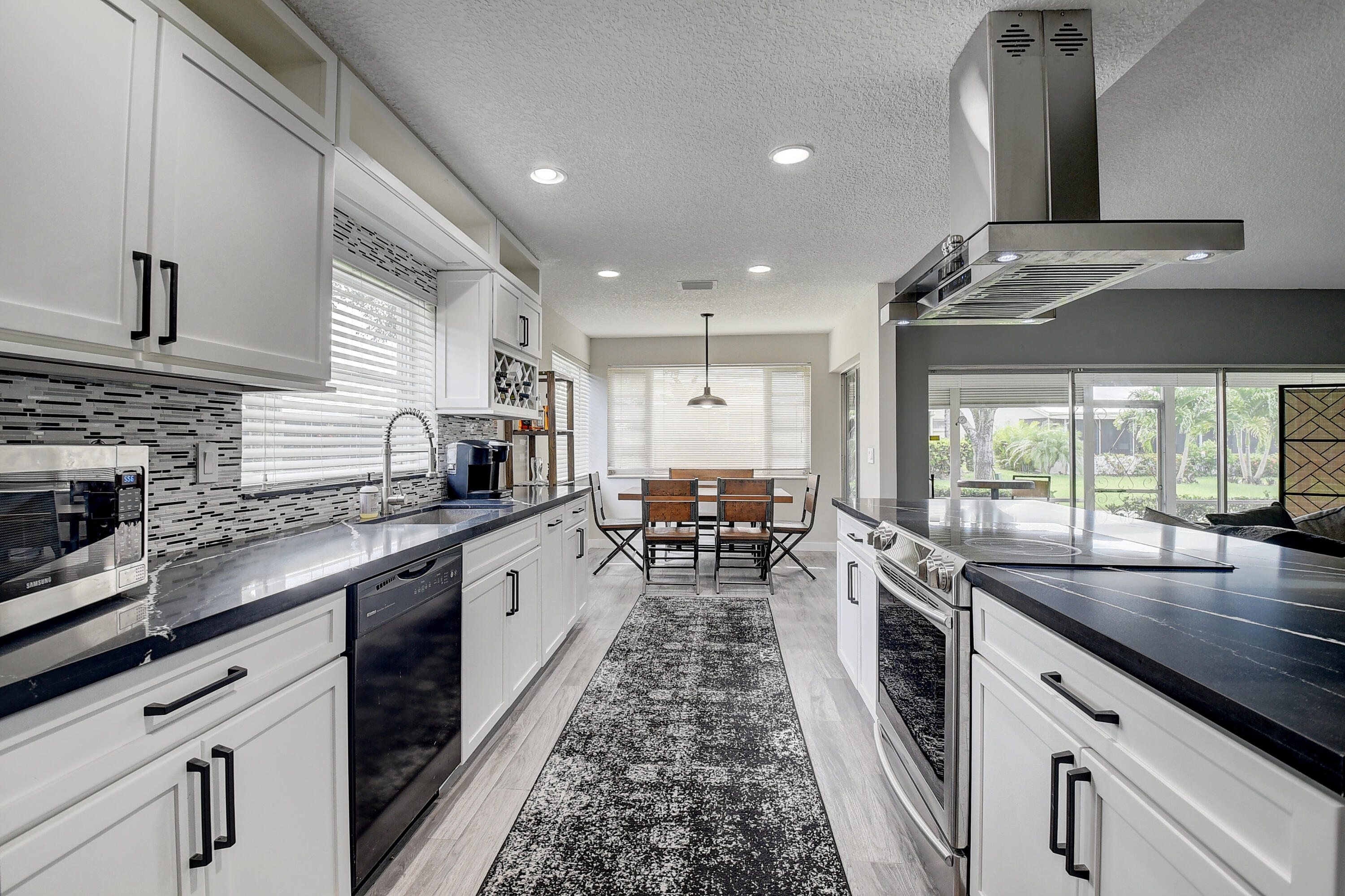 22352 Treetop Circle Boca Raton, FL 33433 - Photo 19 of 48 1 (14)