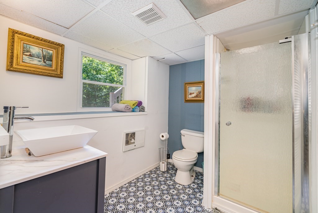 36 Kalmia Road Holbrook, MA 02343 - Photo 18 of 33