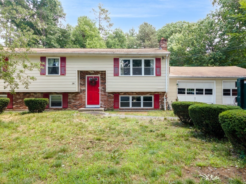 36 Kalmia Road Holbrook, MA 02343 - Photo 2 of 33