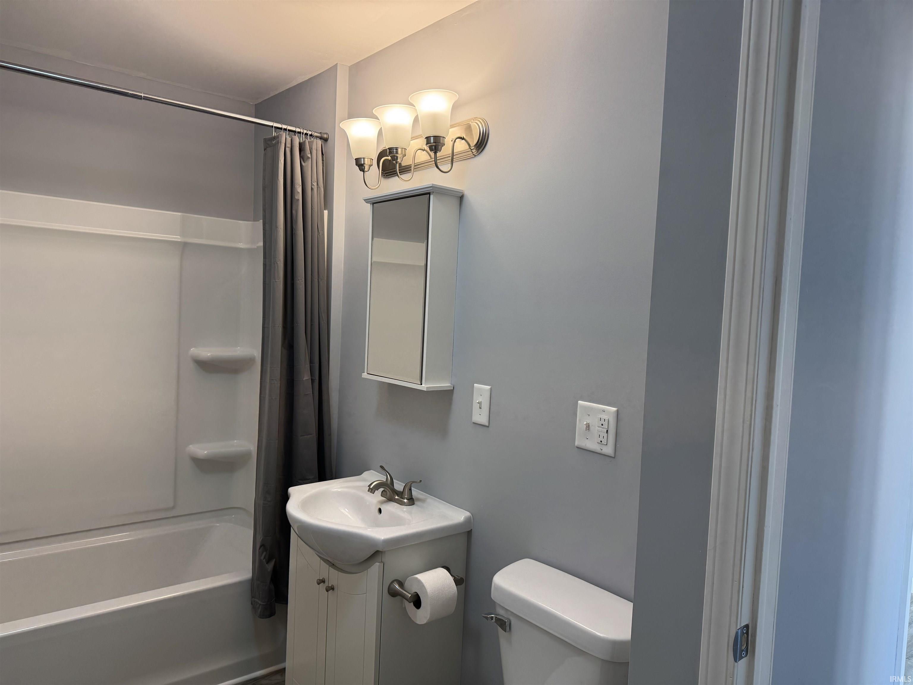 2233 West 11th Street Muncie, IN 47302 - Photo 14 of 21