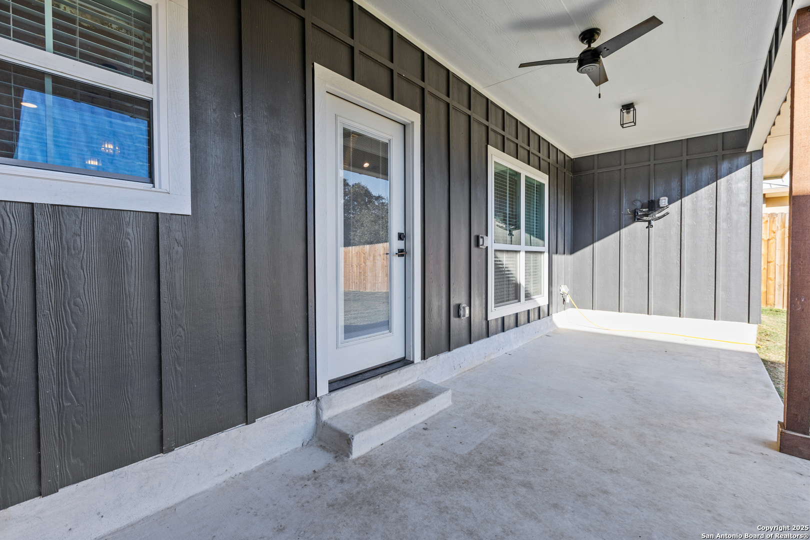 1015 Timbercrest Pleasanton, TX 78064 - Photo 4 of 20