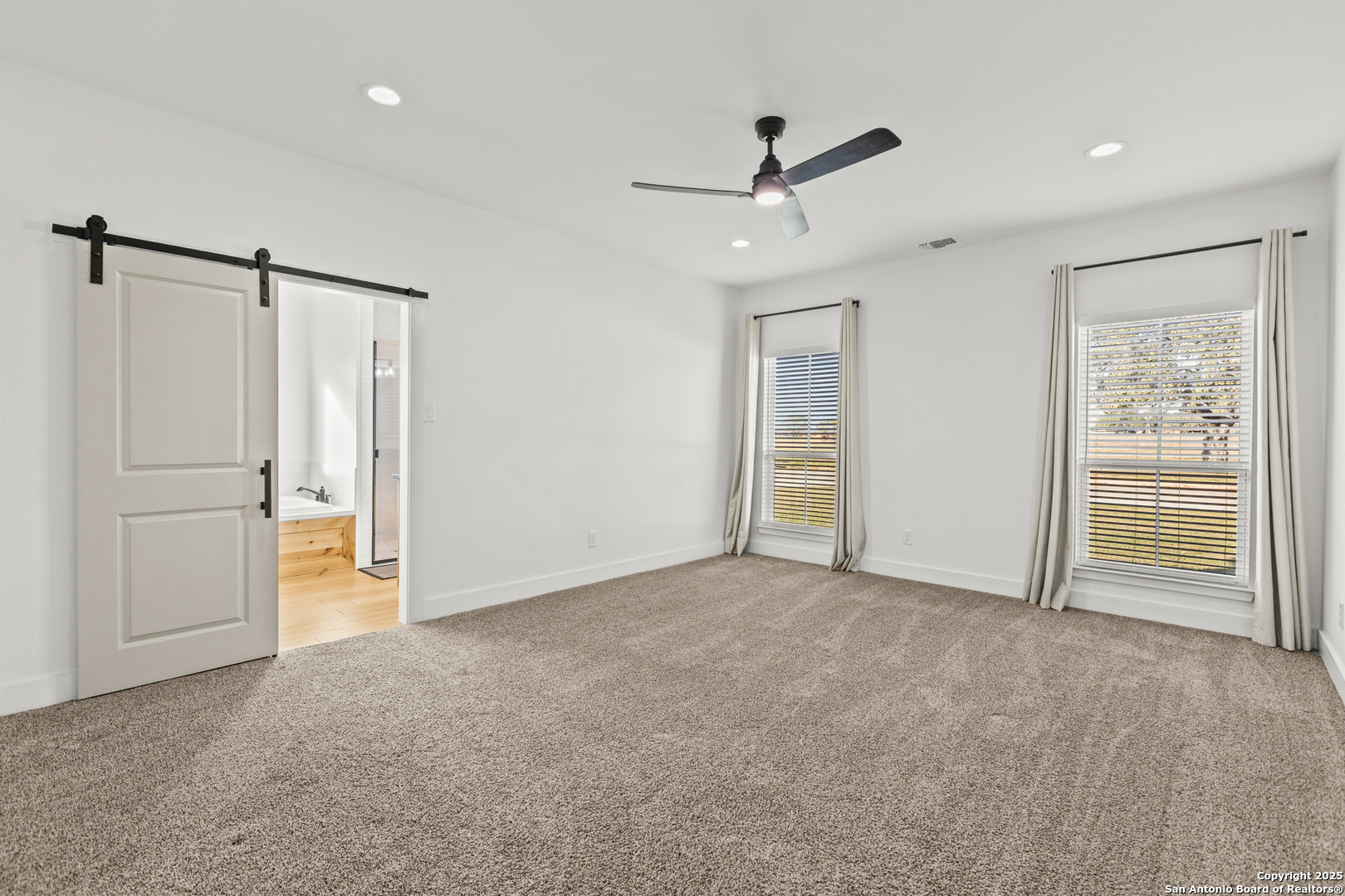 1015 Timbercrest Pleasanton, TX 78064 - Photo 5 of 20