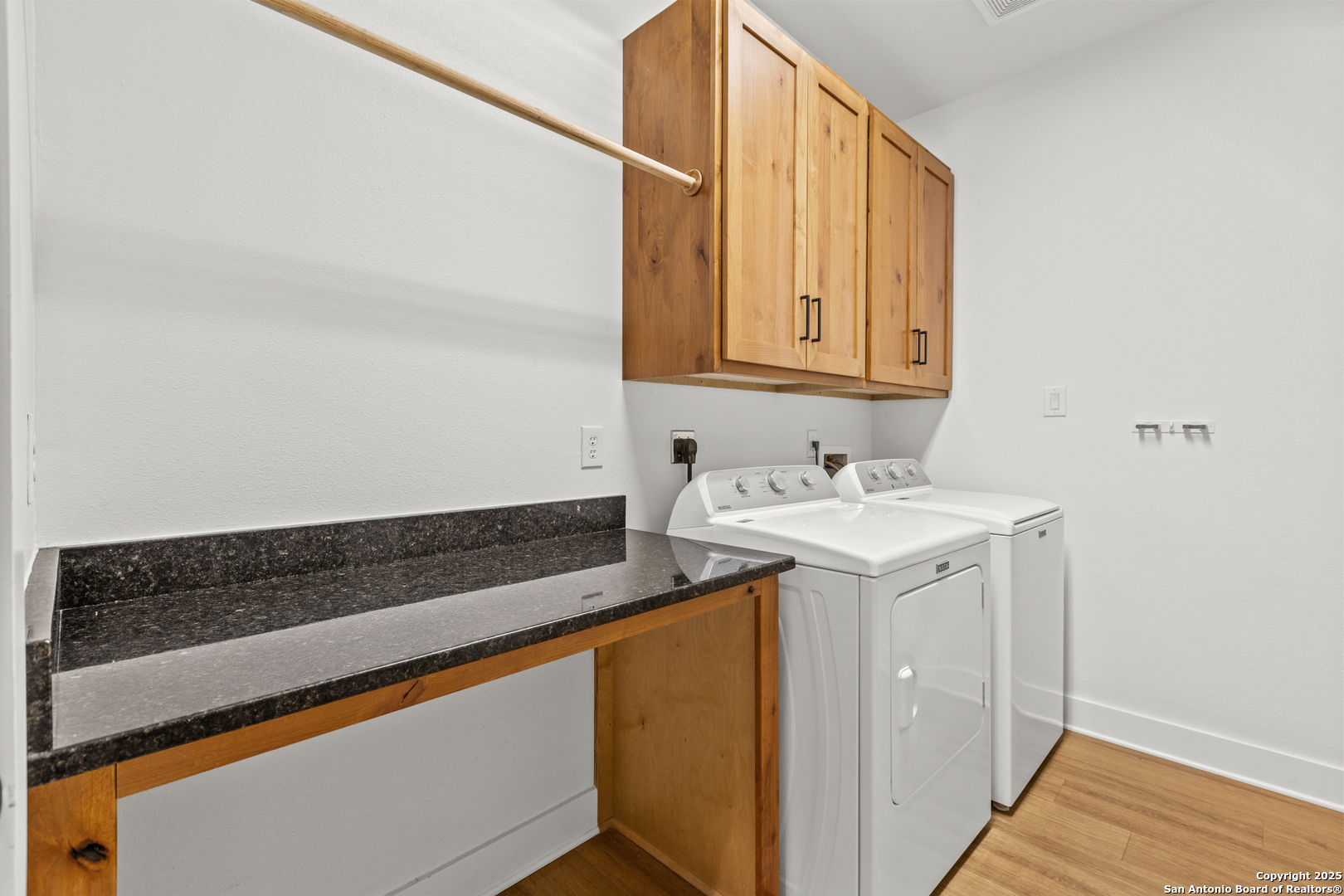 1015 Timbercrest Pleasanton, TX 78064 - Photo 7 of 20