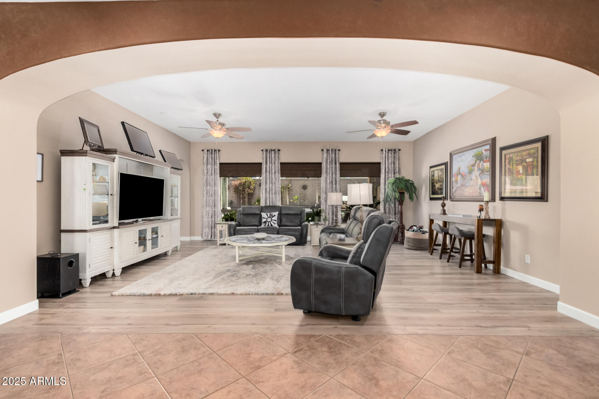 2313 West Mineral Road Phoenix, AZ 85041 - Photo 7 of 42 05 Mineral