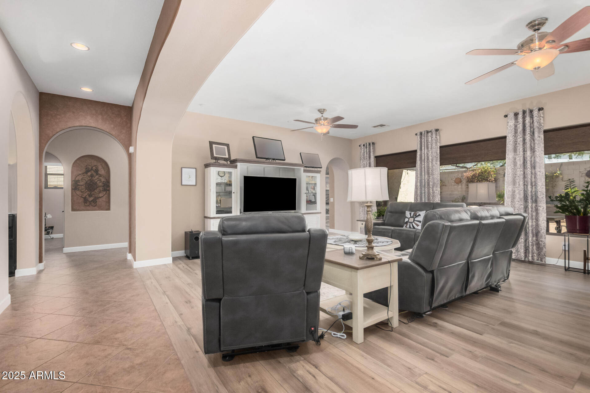 2313 West Mineral Road Phoenix, AZ 85041 - Photo 8 of 42 08 Mineral