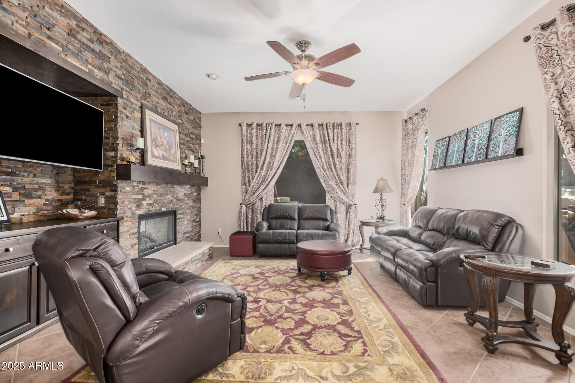 2313 West Mineral Road Phoenix, AZ 85041 - Photo 10 of 42 10 Mineral