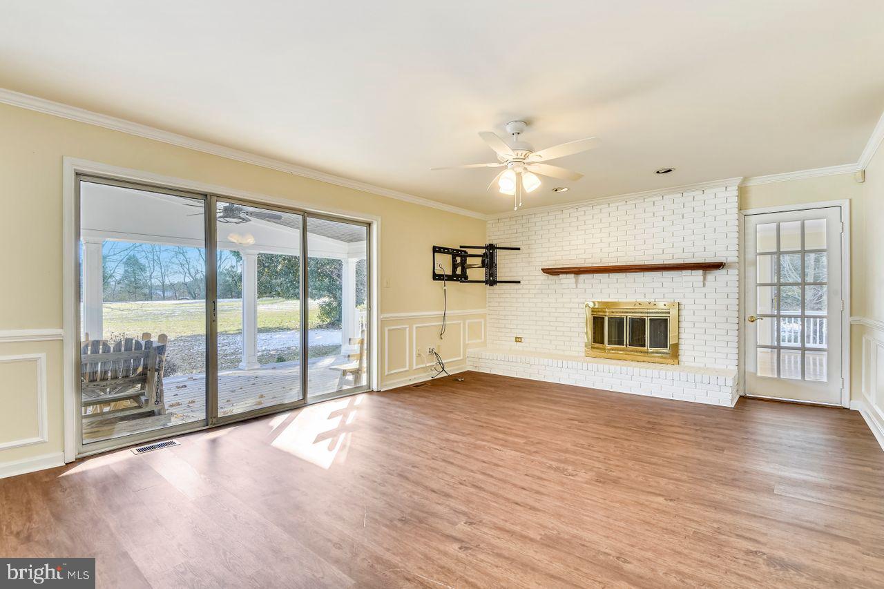 1019 Double Gate Road Davidsonville, MD 21035 - Photo 15 of 50 Family room