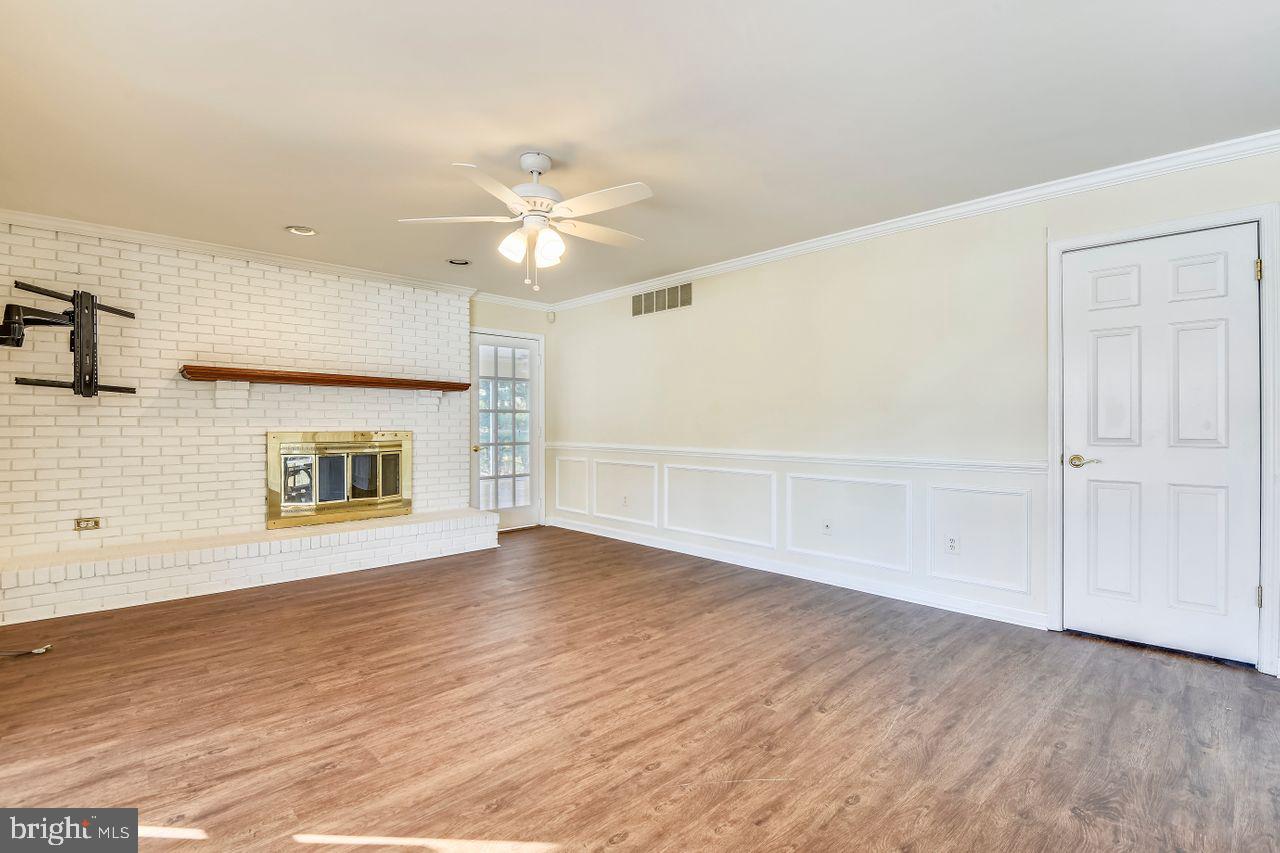 1019 Double Gate Road Davidsonville, MD 21035 - Photo 16 of 50 Family room