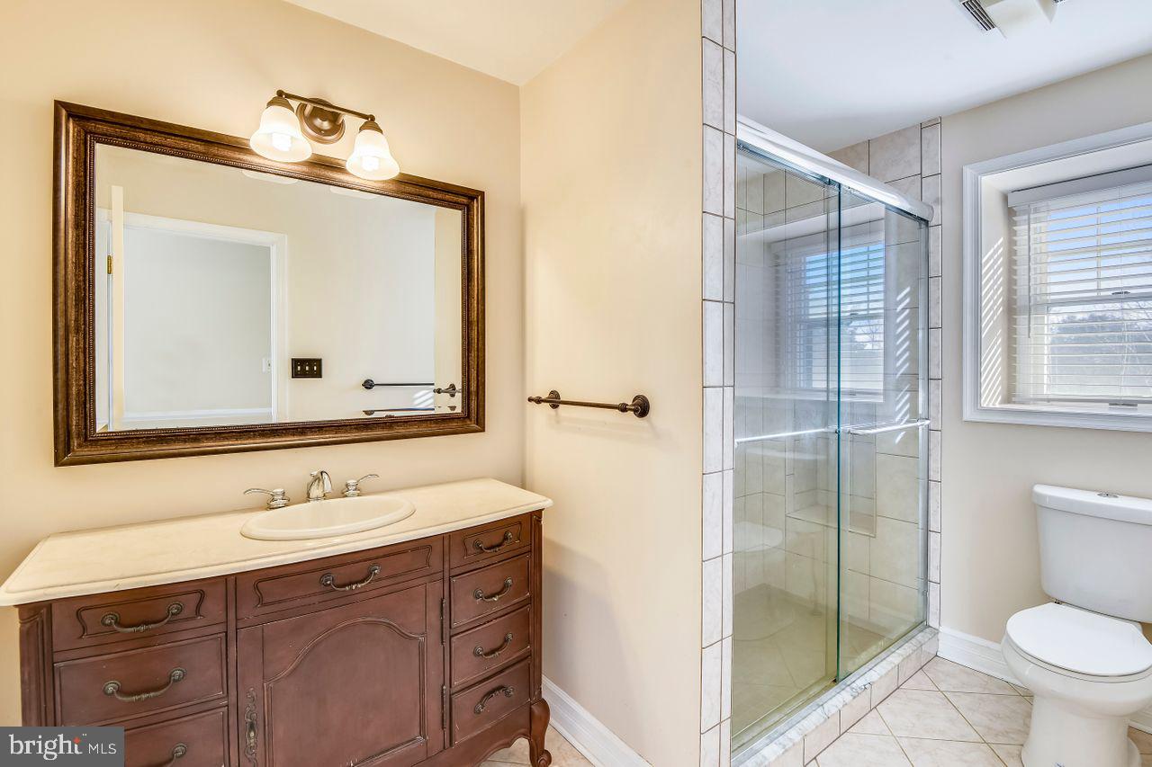 1019 Double Gate Road Davidsonville, MD 21035 - Photo 33 of 50 Master bath