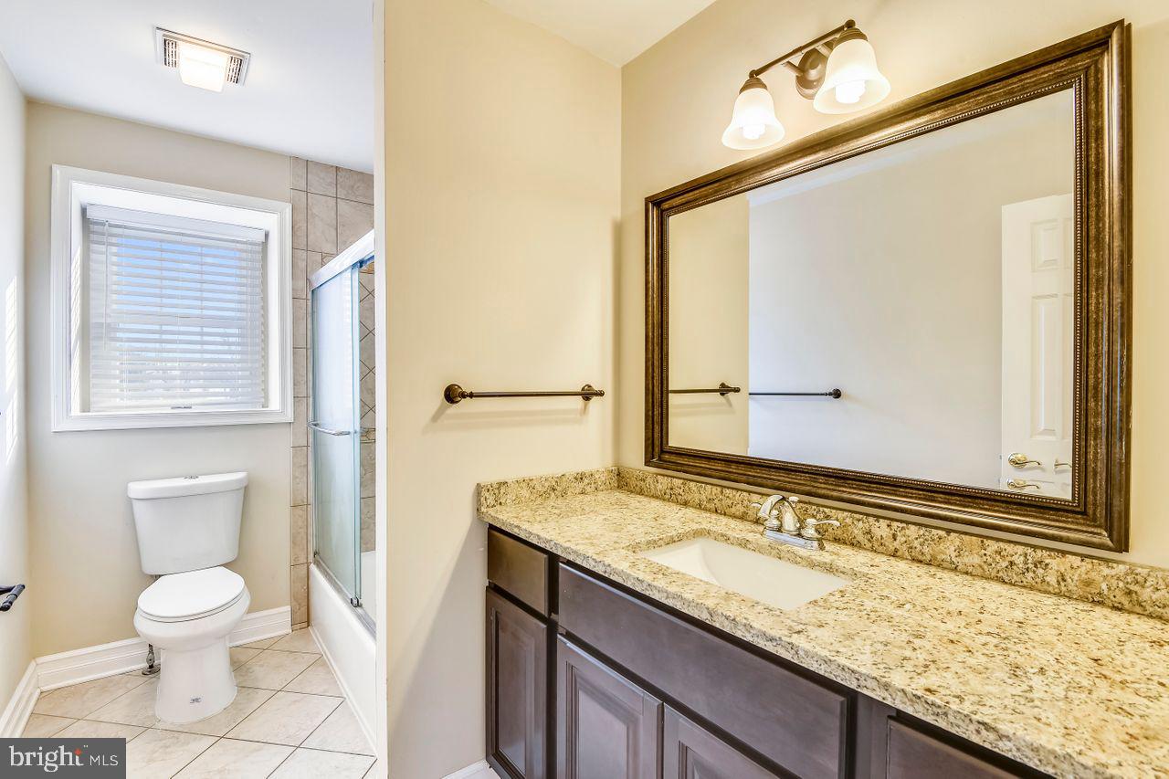 1019 Double Gate Road Davidsonville, MD 21035 - Photo 37 of 50 Hall bath