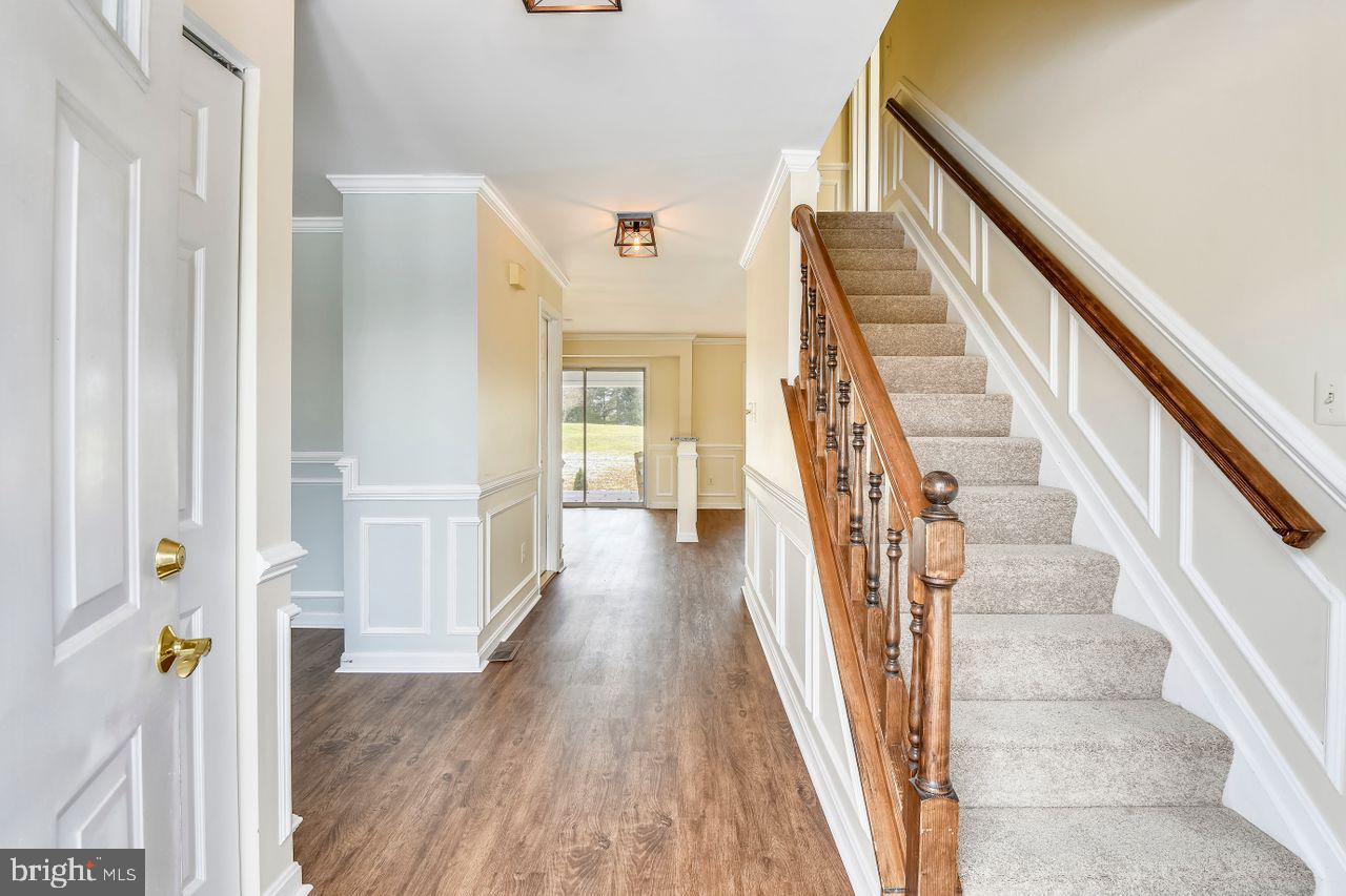 1019 Double Gate Road Davidsonville, MD 21035 - Photo 5 of 50 Entry foyer