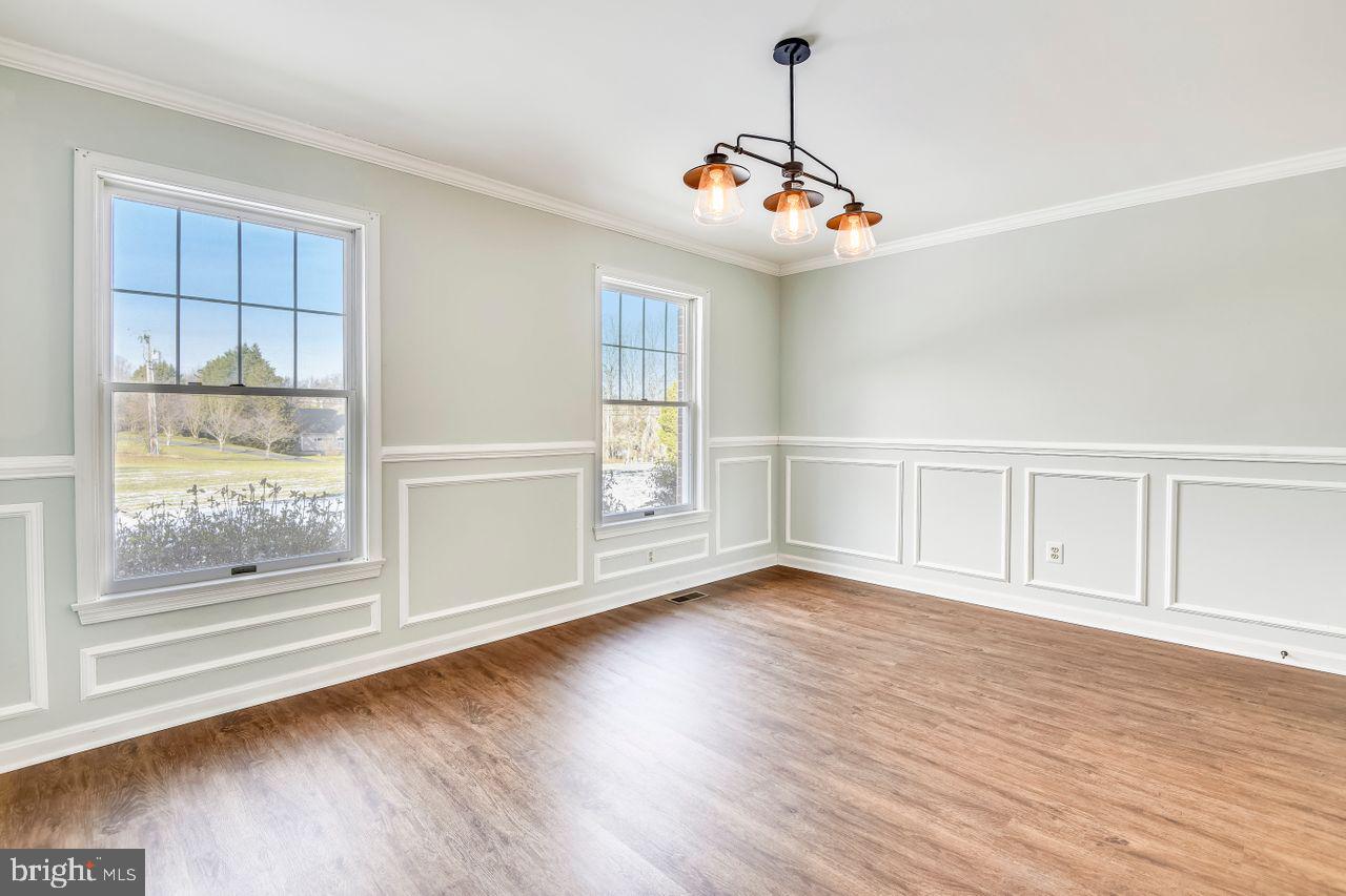 1019 Double Gate Road Davidsonville, MD 21035 - Photo 10 of 50 Dining room