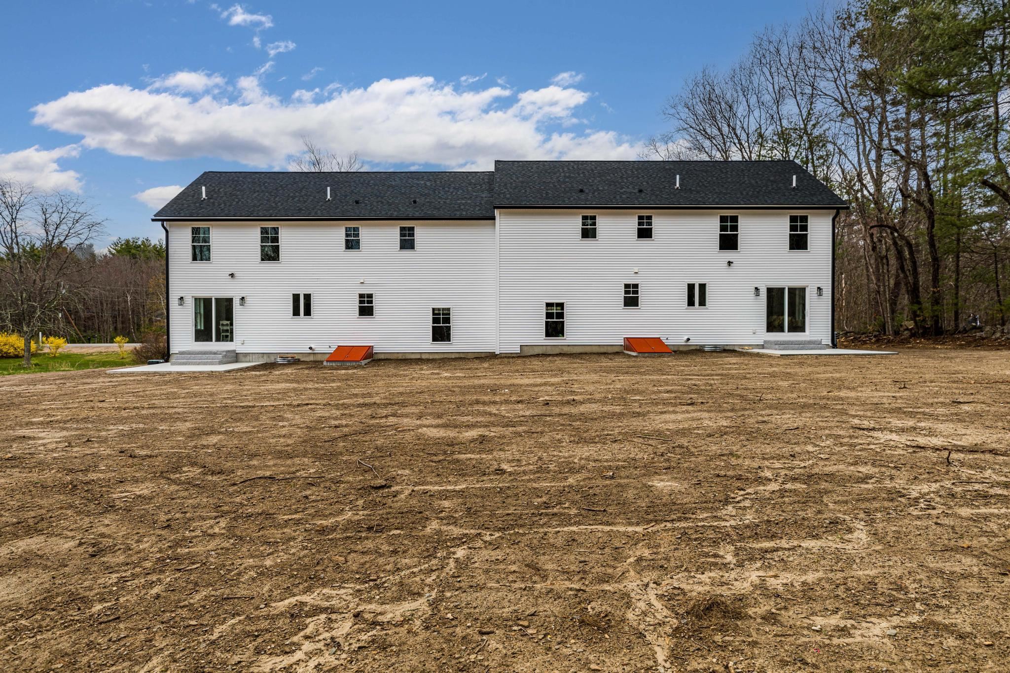 17 Page Road Kingston, NH 03848 - Photo 2 of 40 Gallery Image 2