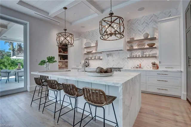 $125,000 | 2020 Gordon Drive, Naples, FL 34102