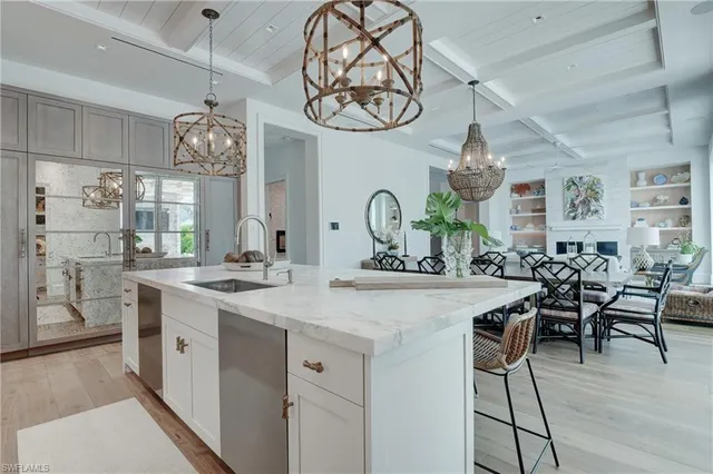 $125,000 | 2020 Gordon Drive, Naples, FL 34102