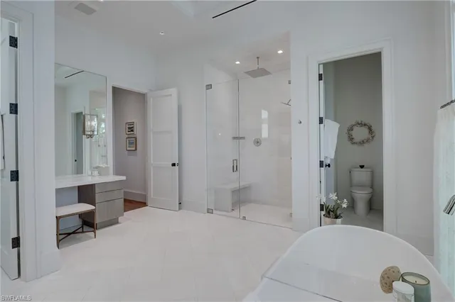 $125,000 | 2020 Gordon Drive, Naples, FL 34102