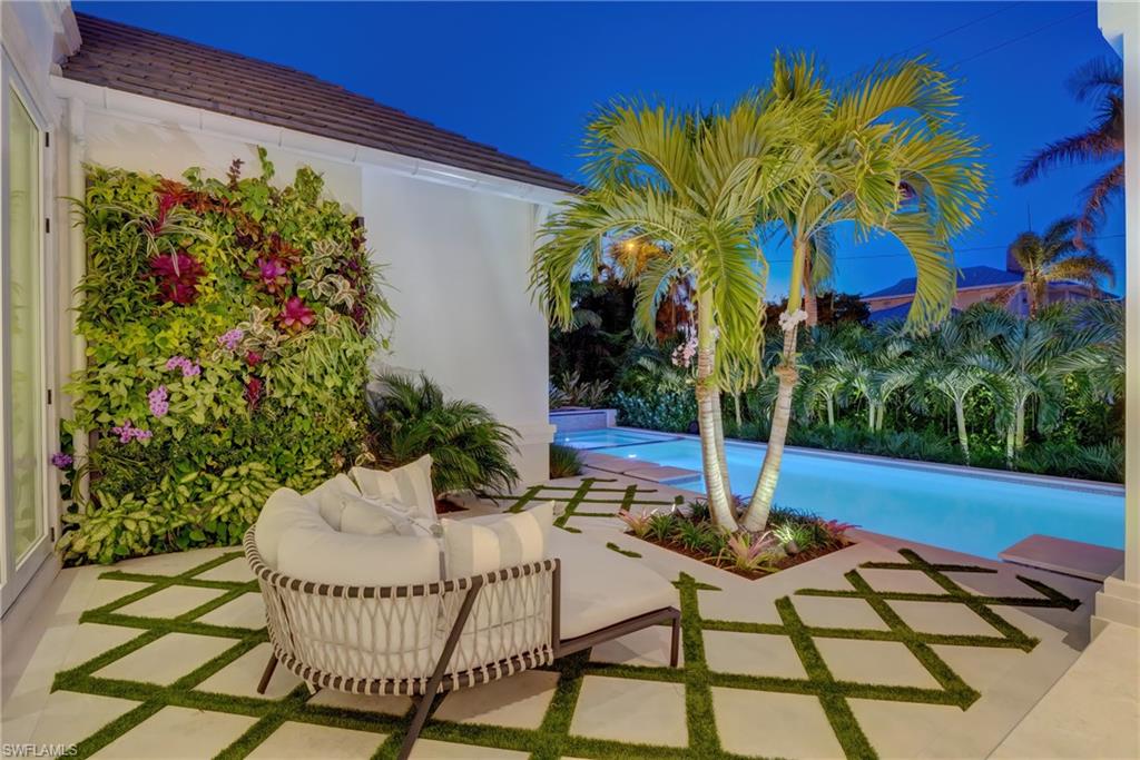 2020 Gordon Drive Naples, FL 34102 - Photo 44 of 49 Luxury daybed on the patio