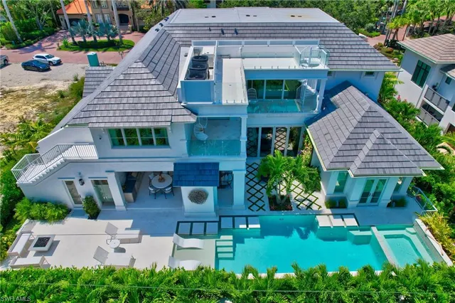 $125,000 | 2020 Gordon Drive, Naples, FL 34102