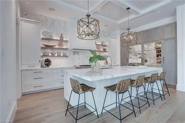 $125,000 | 2020 Gordon Drive, Naples, FL 34102