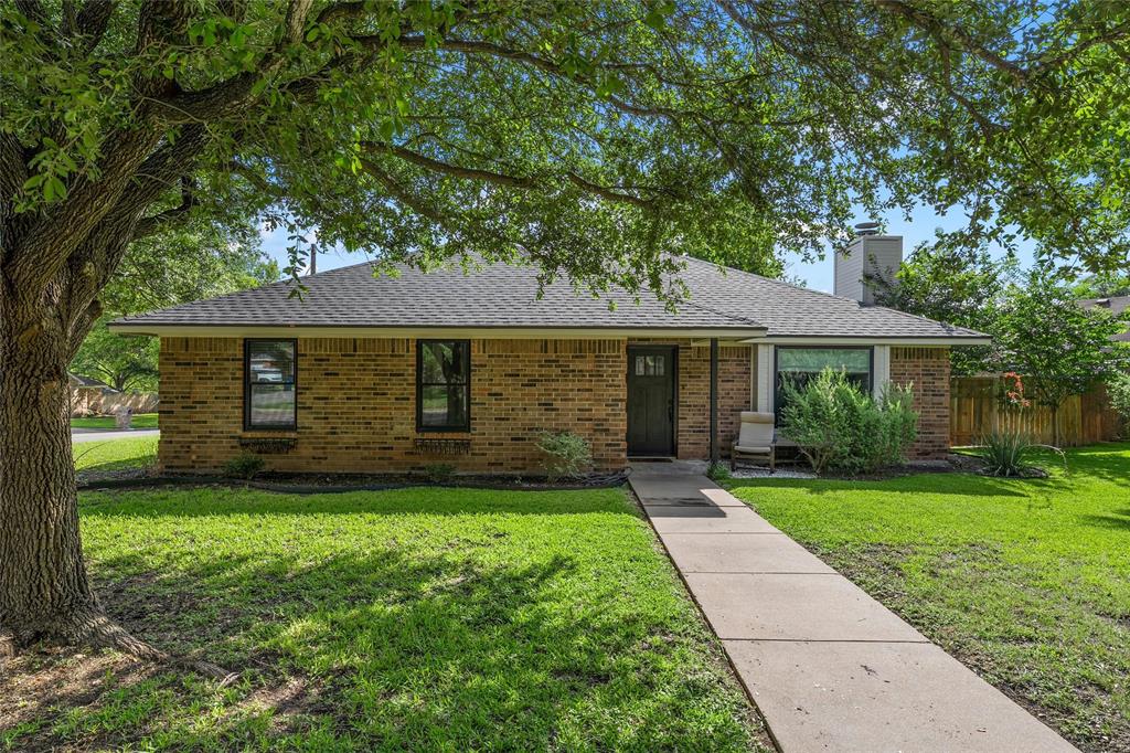 310 Ruth Drive Hewitt, TX 76643 - Photo 1 of 25 single story brick home with 3 bedrooms in midway isd, city of hewitt, texas