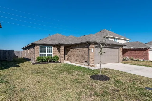 $2,150 | 25 Laguna Bend Drive, Manvel, TX 77578