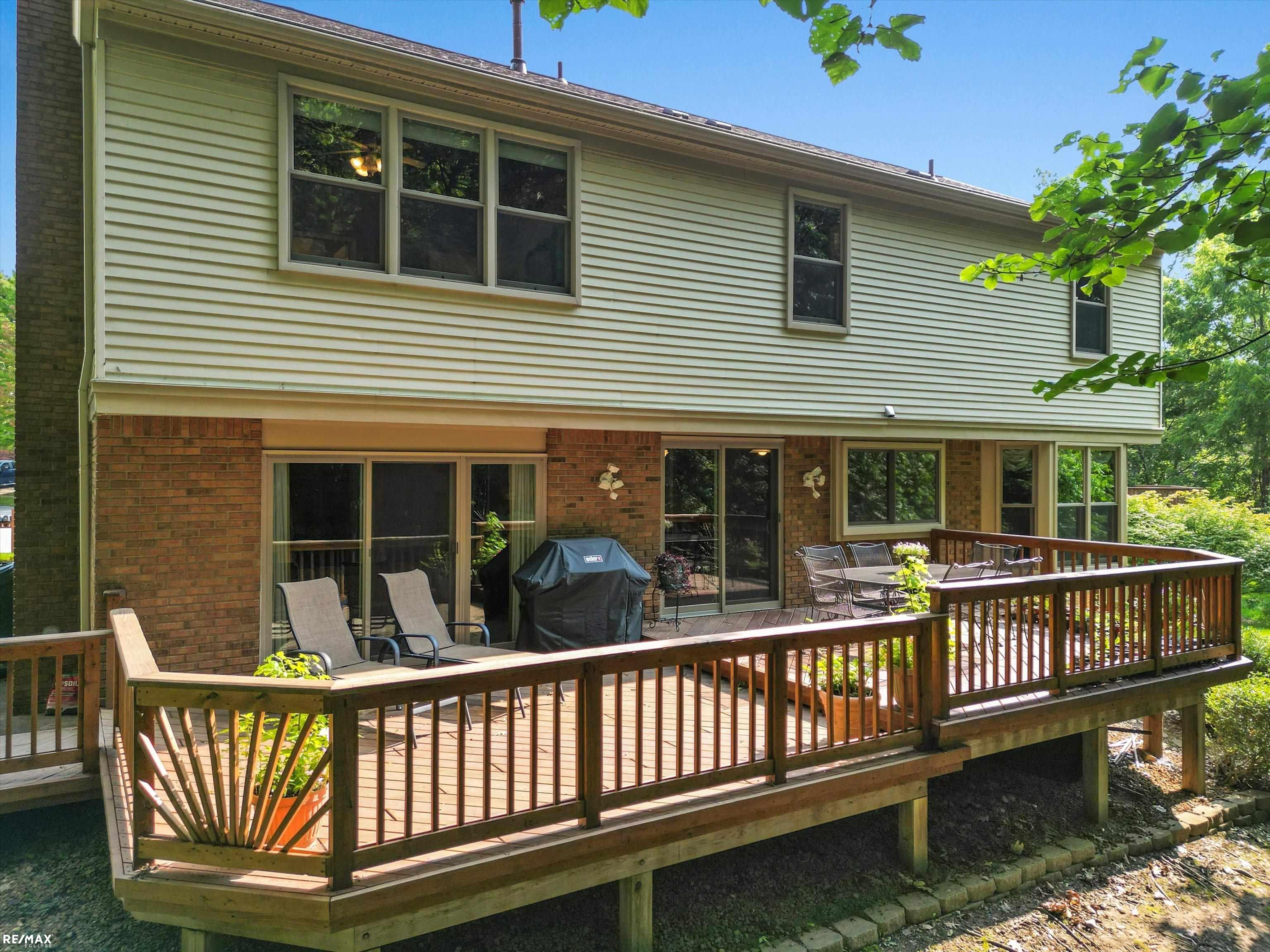 1275 Thames Court Rochester, MI 48307 - Photo 8 of 43 50117277-7.JPG