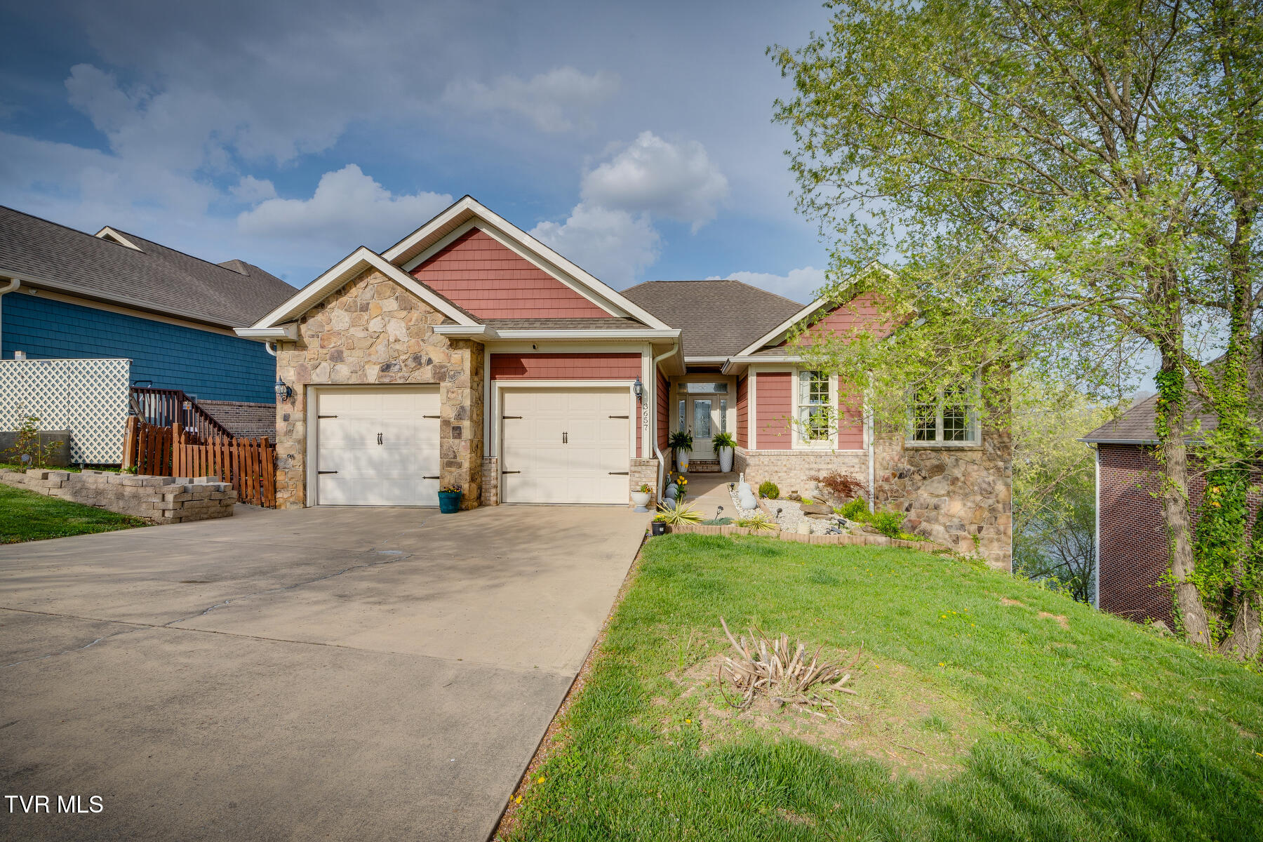 3657 Crest Road Kingsport, TN 37664 - Photo 1 of 70 1000037072