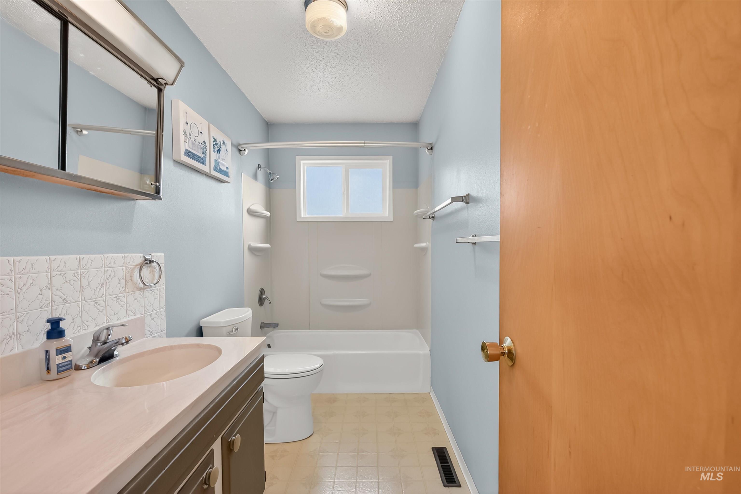 1301 Boston Street Clarkston, WA 99403 - Photo 11 of 48